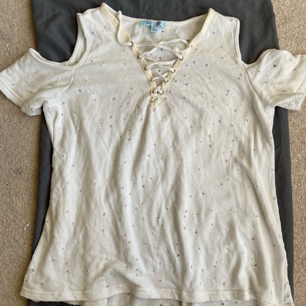 LACE UP DISTRESSED BOUTIQUE TOP